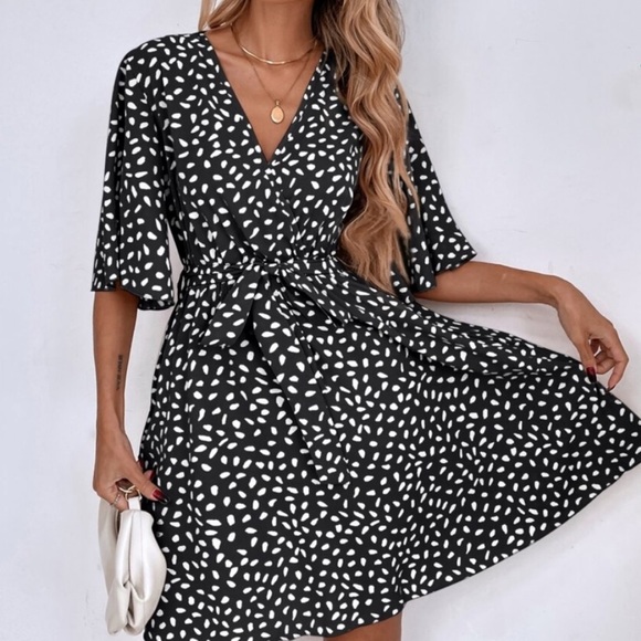 Boho dot print flounce  sleeve belted dress - Picture 9 of 11